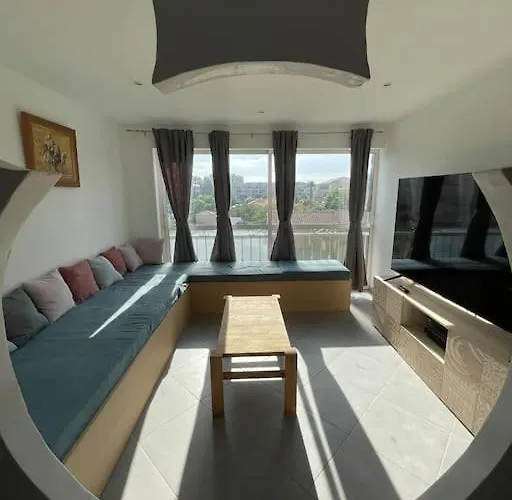 Апартаменты Duplex 80m2 A 5mins De La Ле-Лаванду